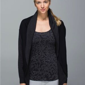 Lululemon Cabin Yogi Wrap *reversible (dark olive color)